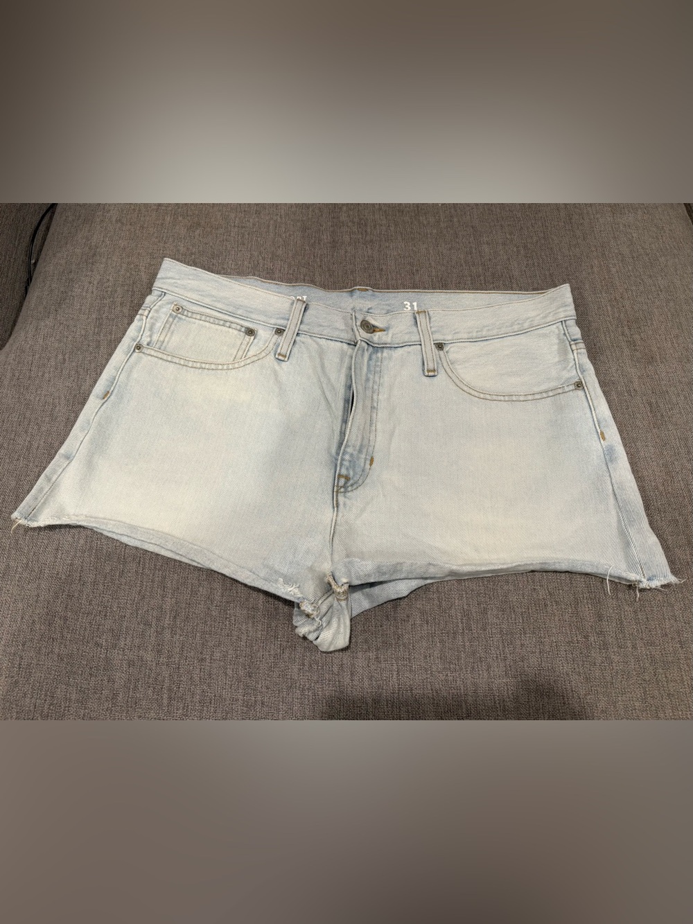 J. Crew Light Wash Denim Jean relaxed fit Shorts size 31